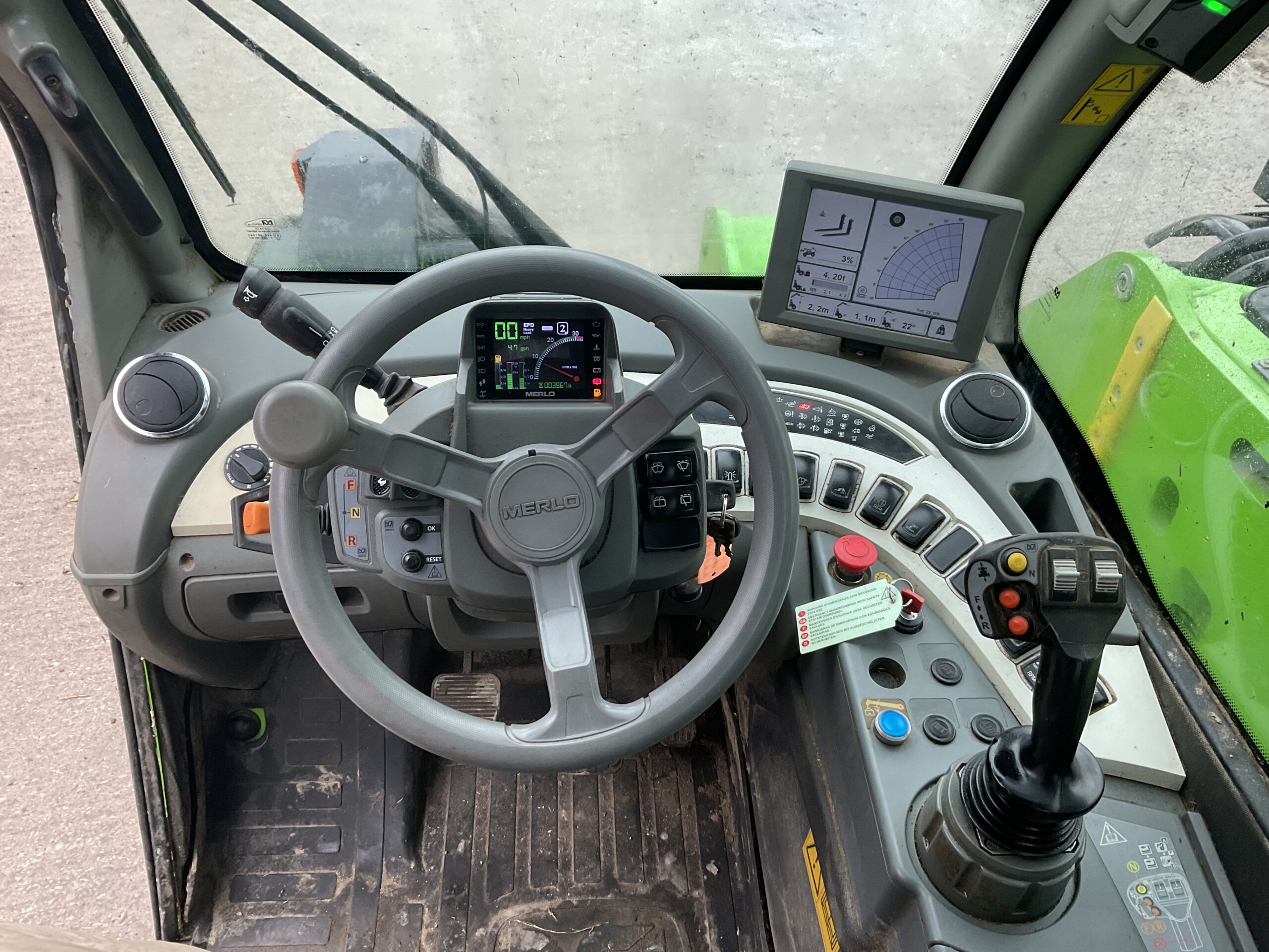 MERLO TF42.7