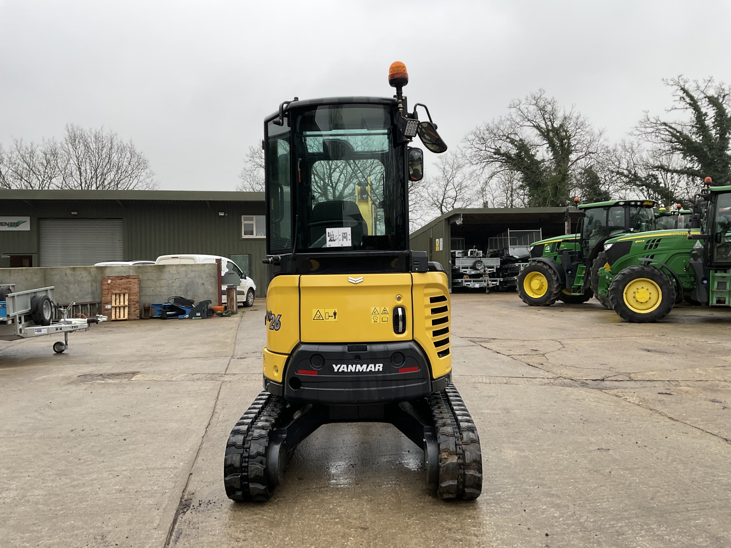 YANMAR VIO26