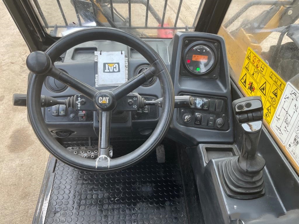 Caterpillar TH414